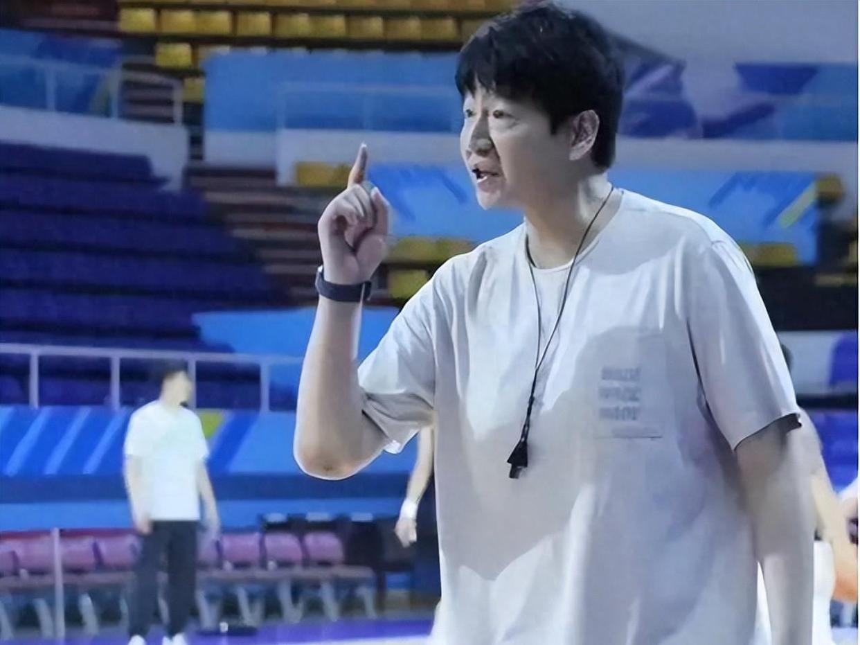 关于快船观众热烈欢呼！，杜兰特迎来二十赛季出色发挥比赛高潮迭起的信息-九游平台