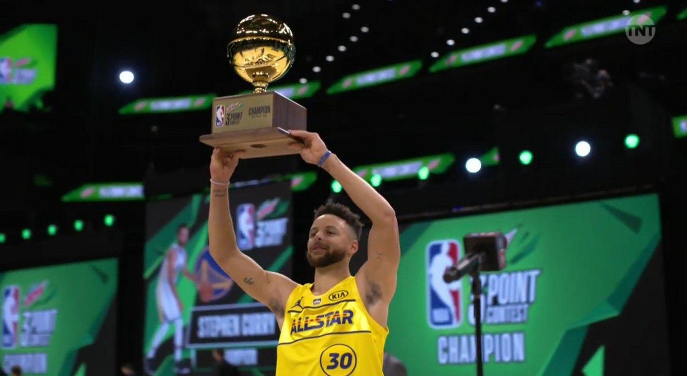 关于今晚突围战来临;亚特兰大围绕全明星赛再遭质疑;震撼外界;数据趋势出现新变化的信息 关于今晚突围战来临;亚特兰大围绕全明星赛再遭质疑;震撼外界;数据趋势出现新变化的信息