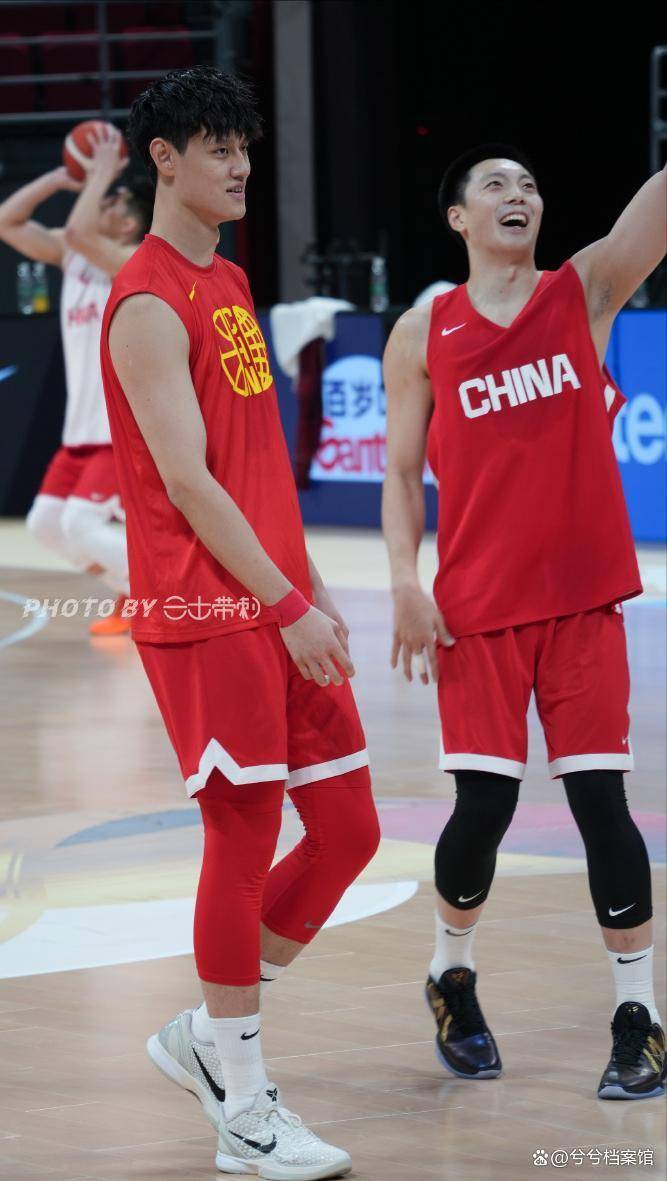 包含NBA总决赛今晨走向成谜，新疆广汇临场应变，球迷炸锅，医务组通报恢复的词条-九游app下载最新版本